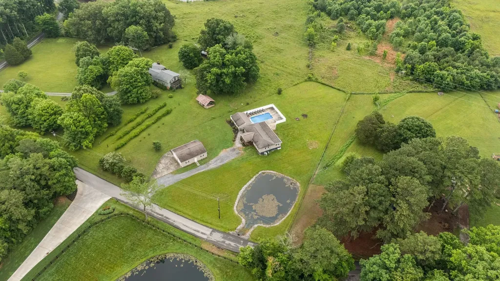 871 Kile Lake Road, SE Cleveland TN 37323