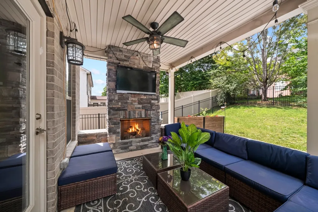 1028 Maleventum Way Spring Hill TN 37174