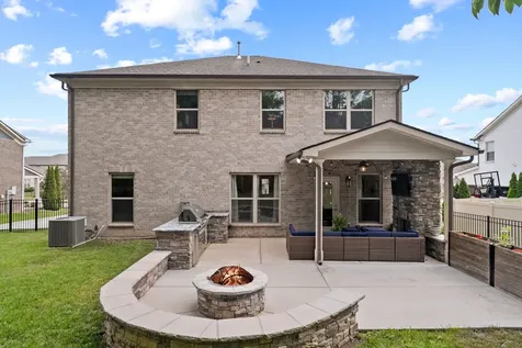 1028 Maleventum Way Spring Hill TN 37174