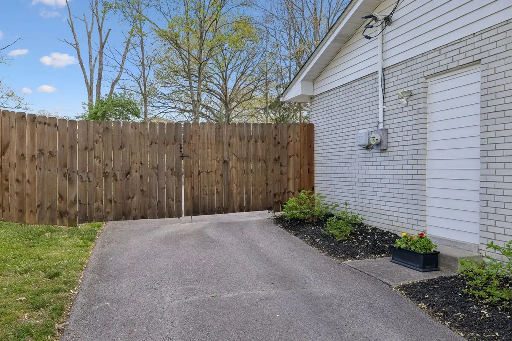 517 Adamwood Drive Nashville TN 37211