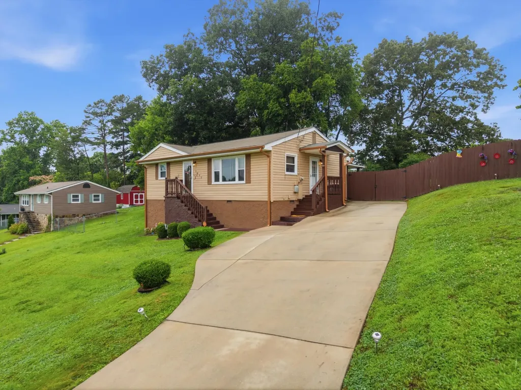 3803 Altamira Drive Chattanooga TN 37412