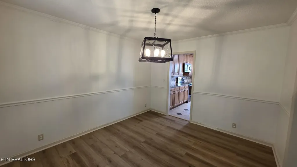 1135 W Outer Drive Oak Ridge TN 37830