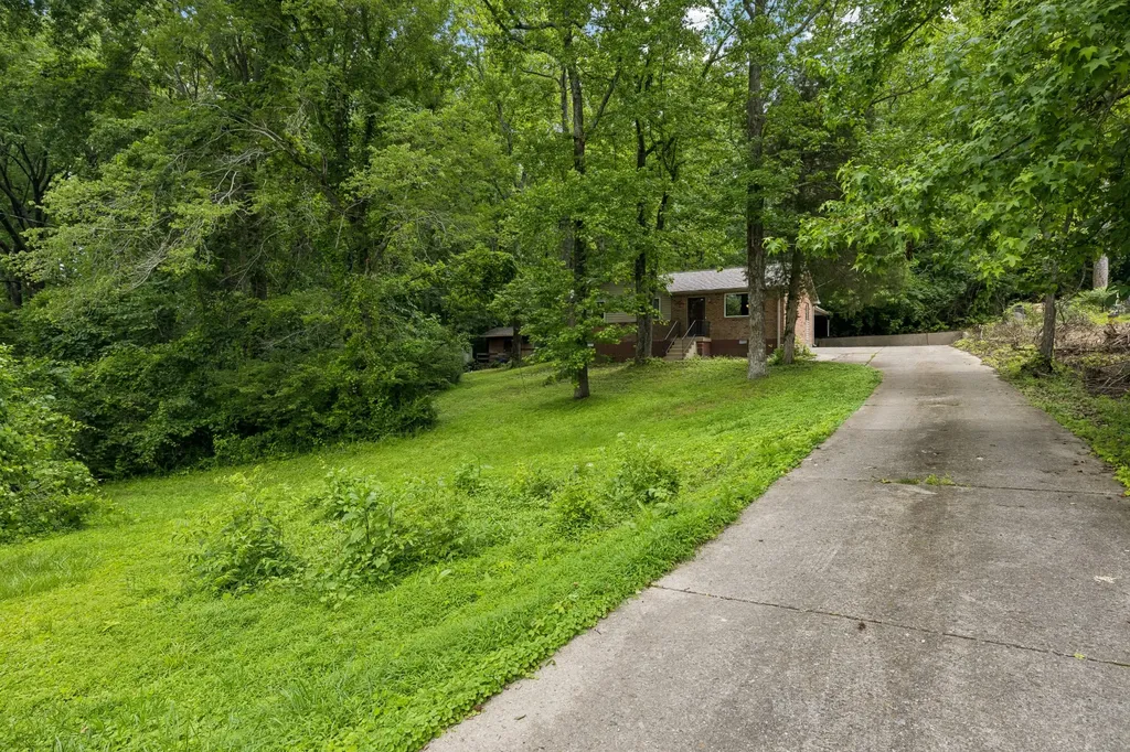 7114 Oak Tree Drive Fairview TN 37062