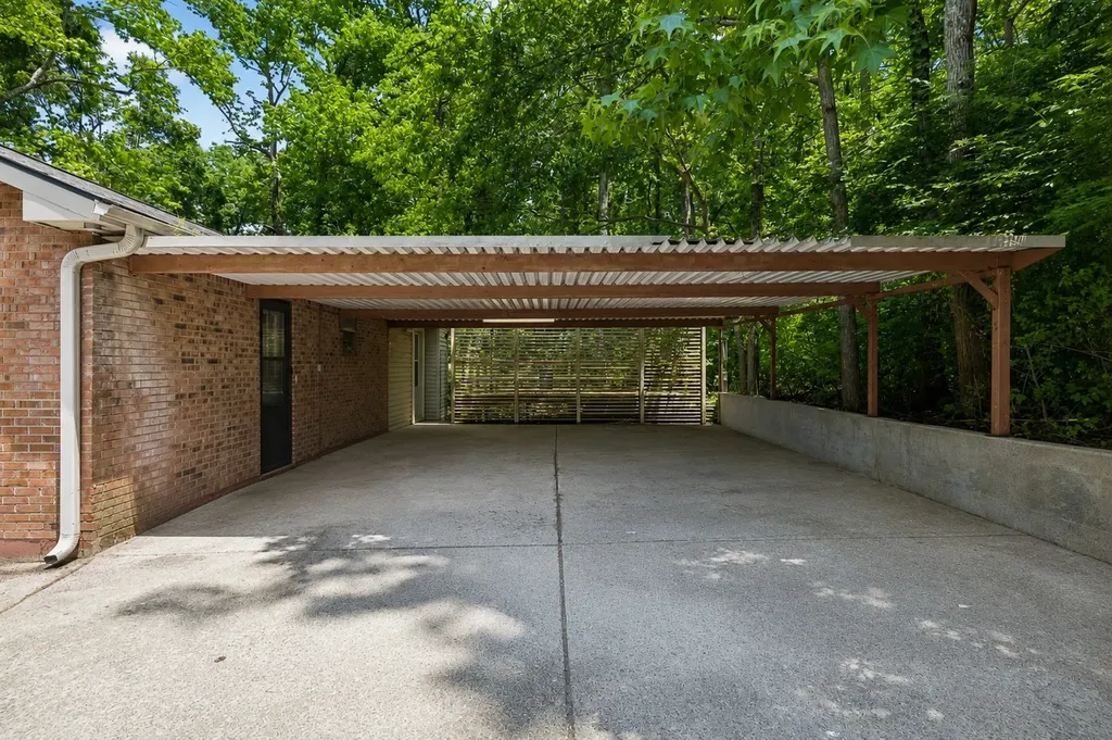 7114 Oak Tree Drive Fairview TN 37062