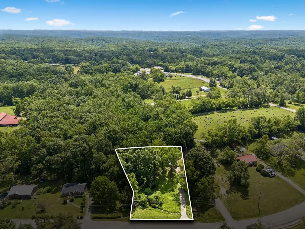 7114 Oak Tree Drive Fairview TN 37062