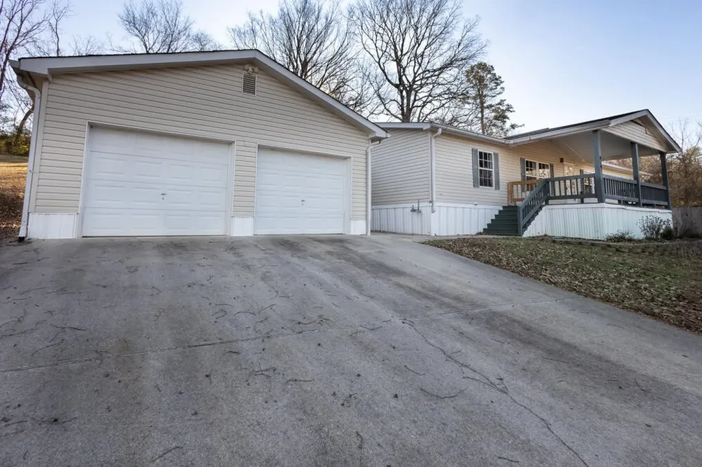 4840 Blue Bell Avenue Ooltewah TN 37363