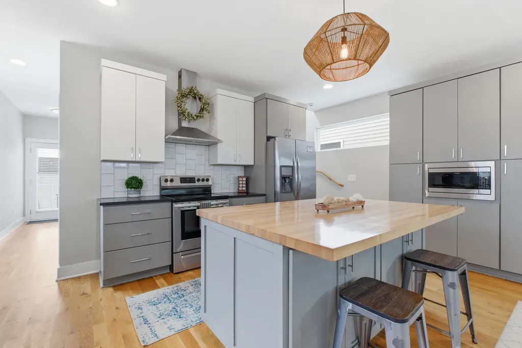 200D Sunset Drive Nashville TN 37207