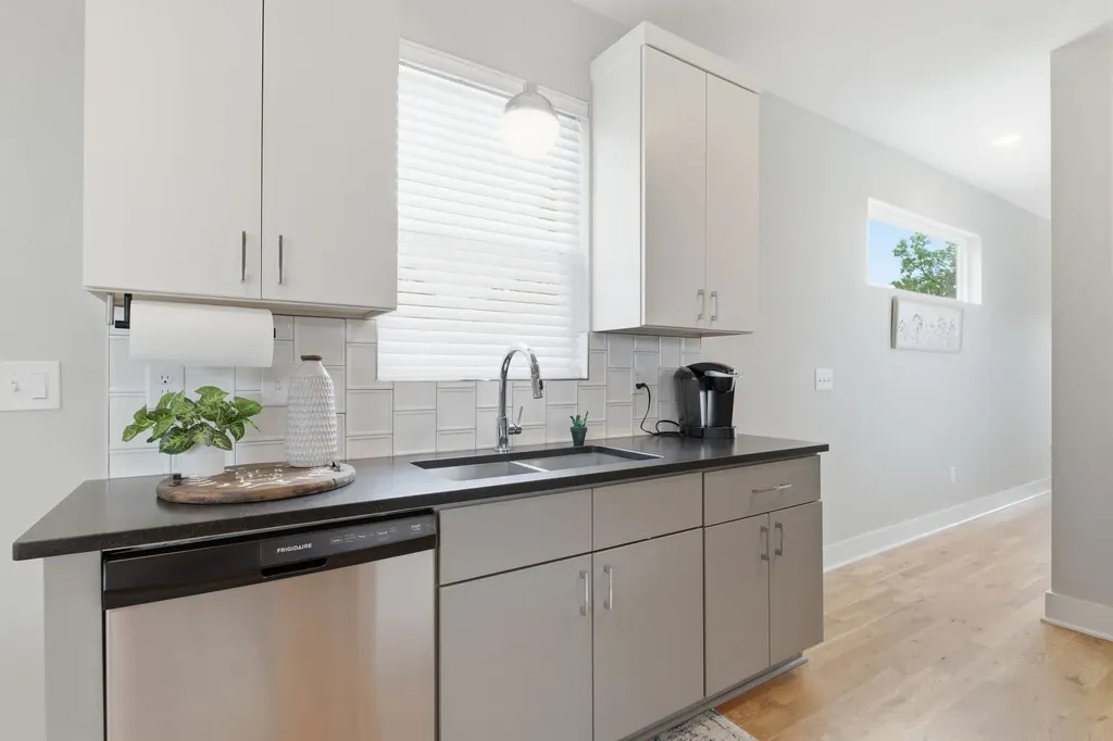 200D Sunset Drive Nashville TN 37207