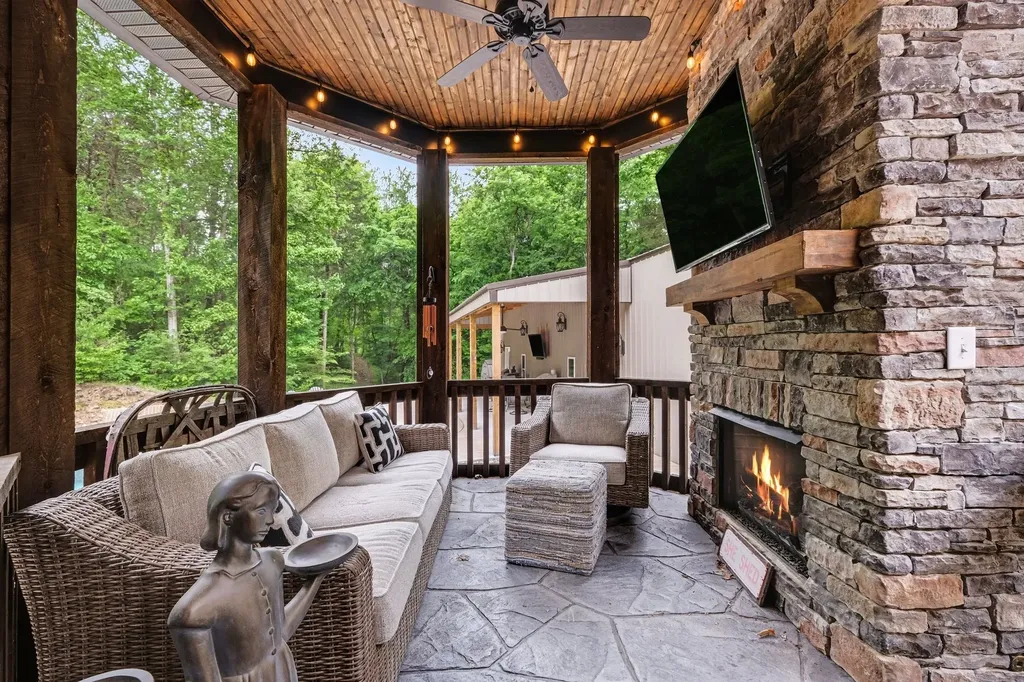 1850 Puryears Bend Road Hartsville TN 37074