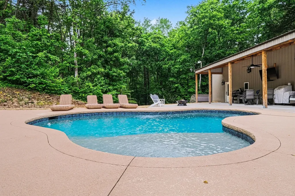 1850 Puryears Bend Road Hartsville TN 37074