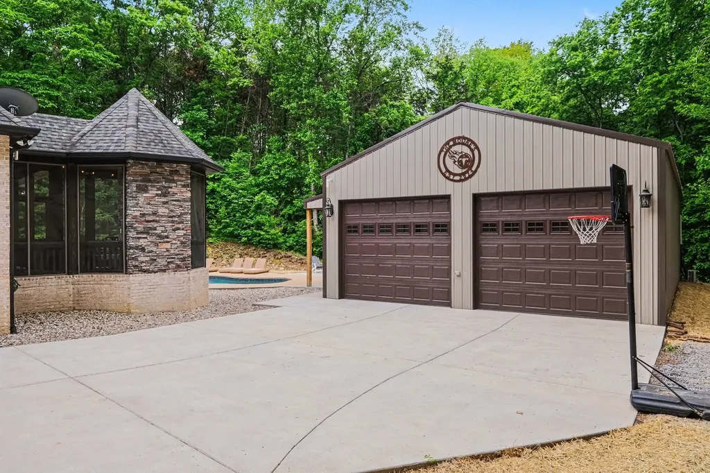 1850 Puryears Bend Road Hartsville TN 37074