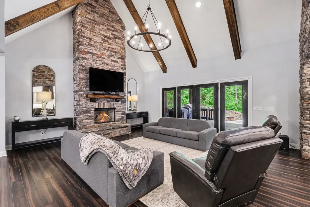 1850 Puryears Bend Road Hartsville TN 37074