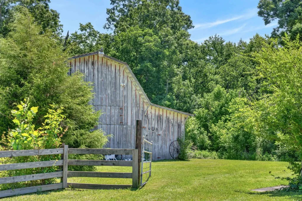 7190 Bahne Road Fairview TN 37062