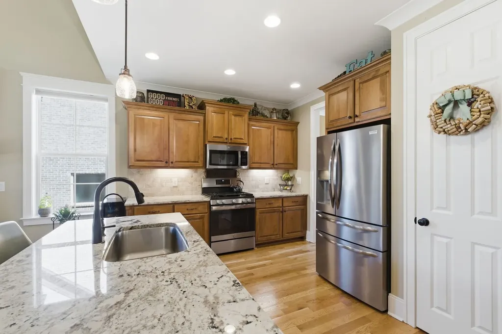 706 Brooke Cove Mount Juliet TN 37122
