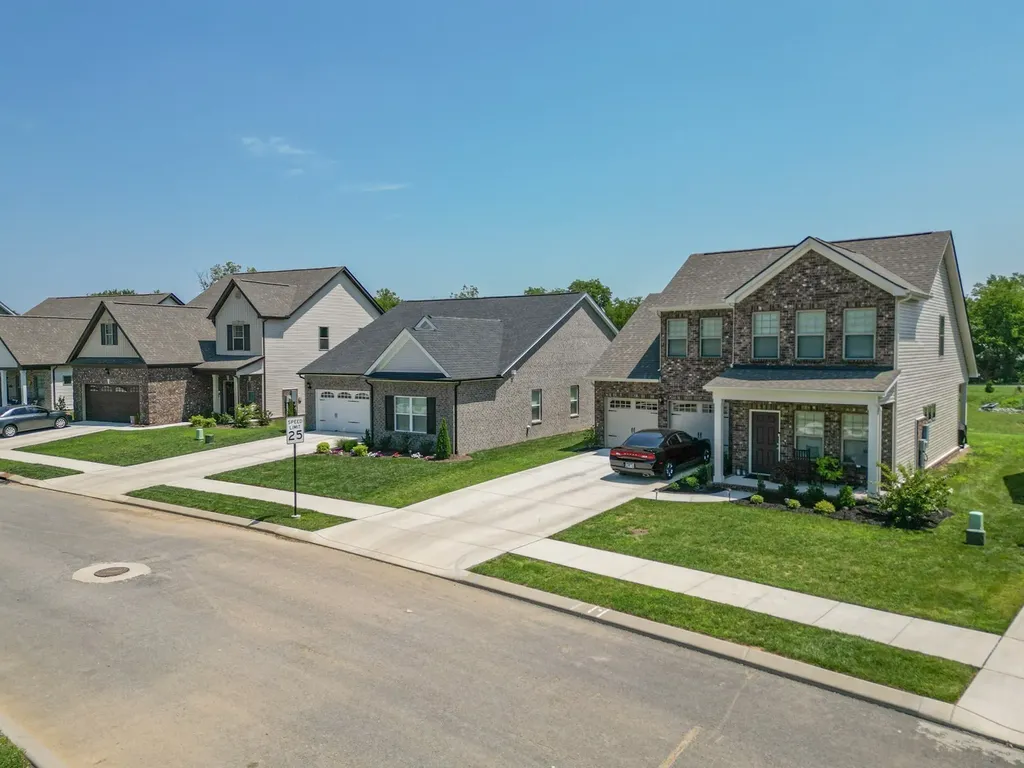 612 Phoebe Way Gallatin TN 37066