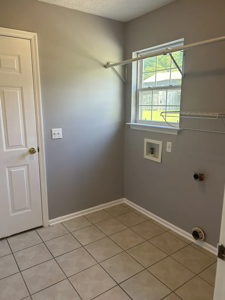 4010 Fleetwood Drive Westmoreland TN 37186
