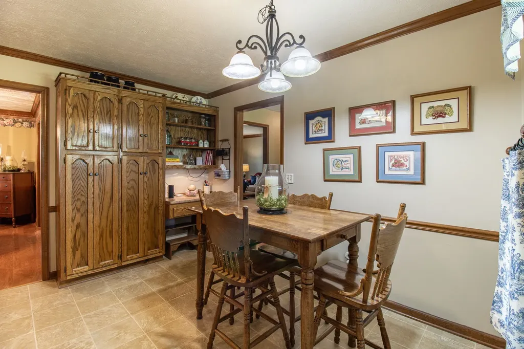 1420 Cantrell Drive Cottontown TN 37048