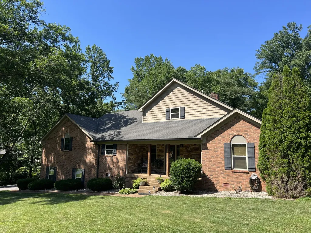 1420 Cantrell Drive Cottontown TN 37048