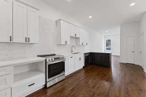 2715B Delaware Avenue Nashville TN 37209