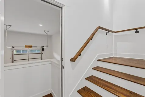 2715B Delaware Avenue Nashville TN 37209