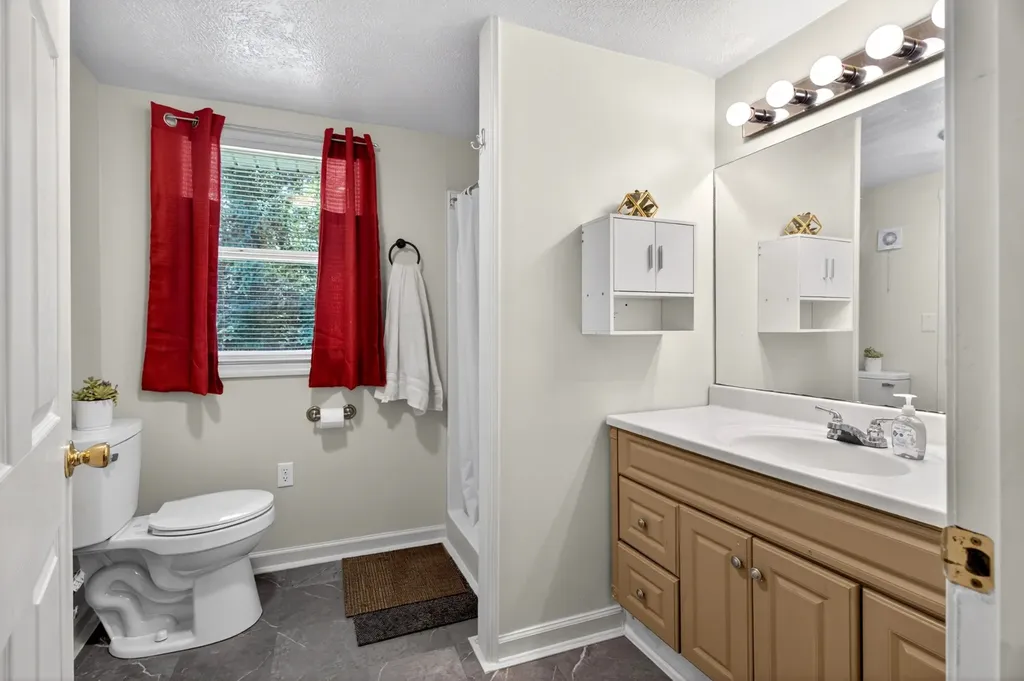 1002 Barfield Church Road Murfreesboro TN 37128