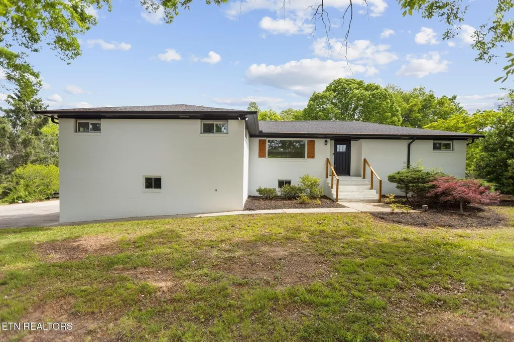 7204 Fairlane Road Powell TN 37849
