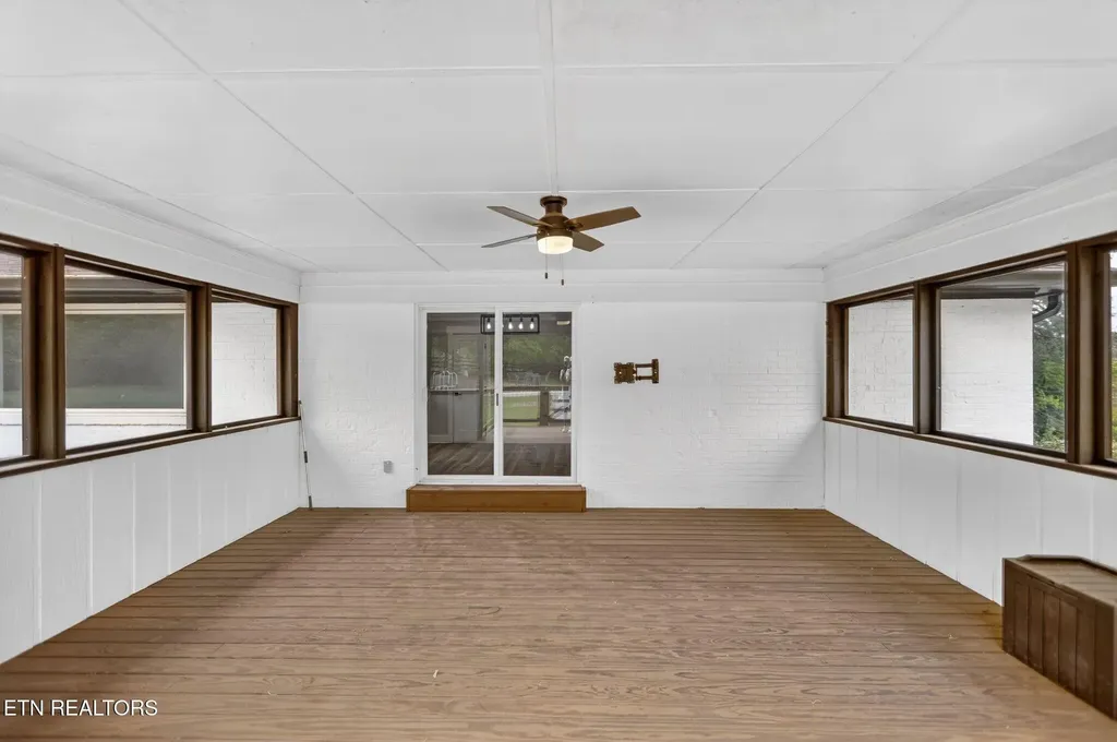 7204 Fairlane Road Powell TN 37849