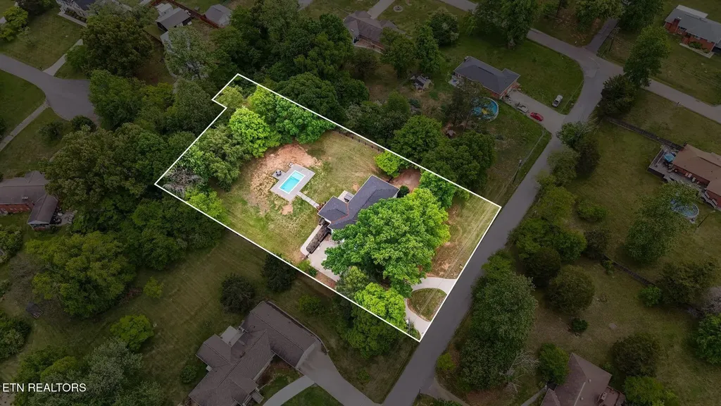 7204 Fairlane Road Powell TN 37849