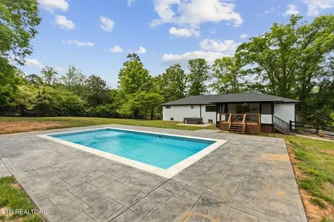 7204 Fairlane Road Powell TN 37849