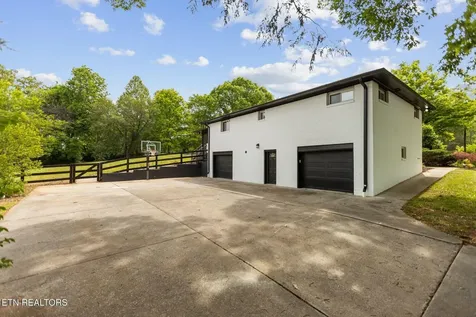 7204 Fairlane Road Powell TN 37849
