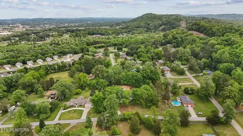 7204 Fairlane Road Powell TN 37849