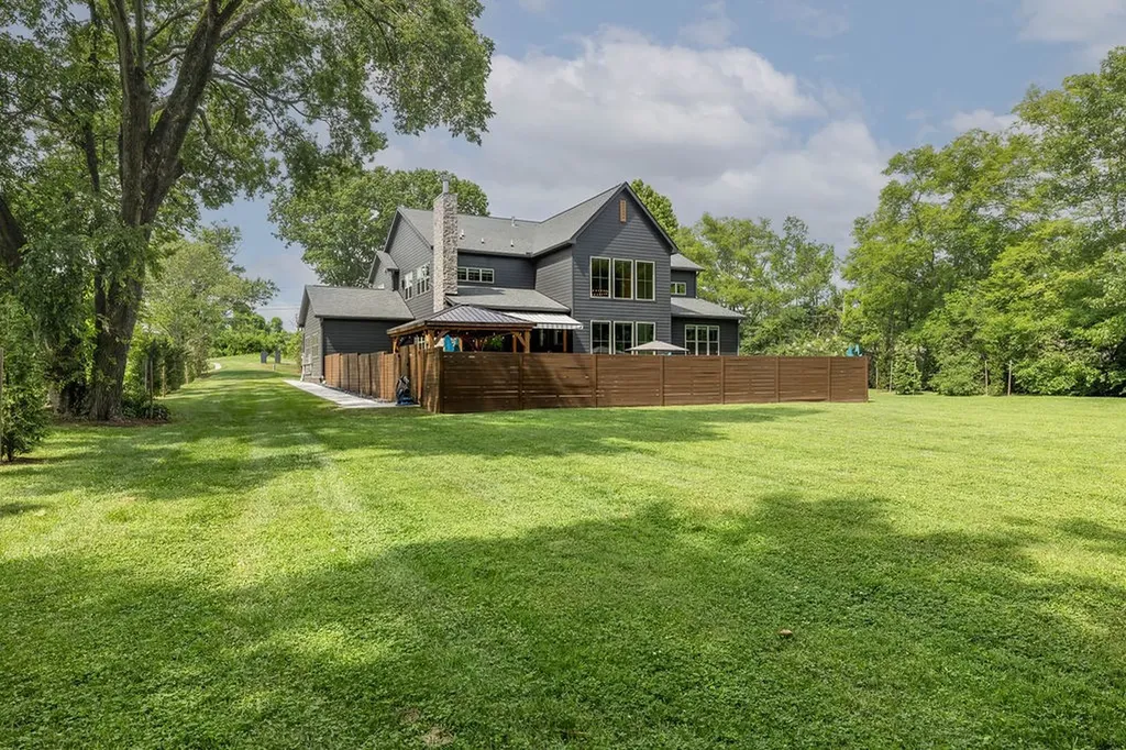 7019 Wilson Pike Circle Brentwood TN 37027