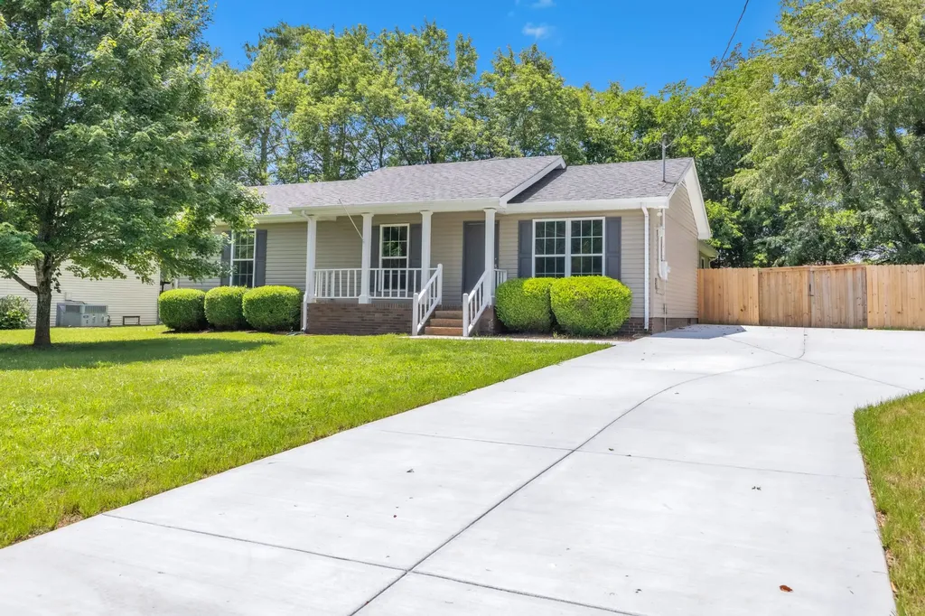 340 Blade Street Gallatin TN 37066