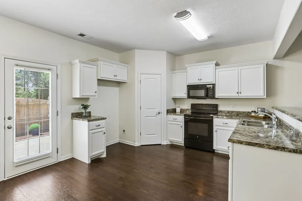 5321 Dan Post Way Murfreesboro TN 37128