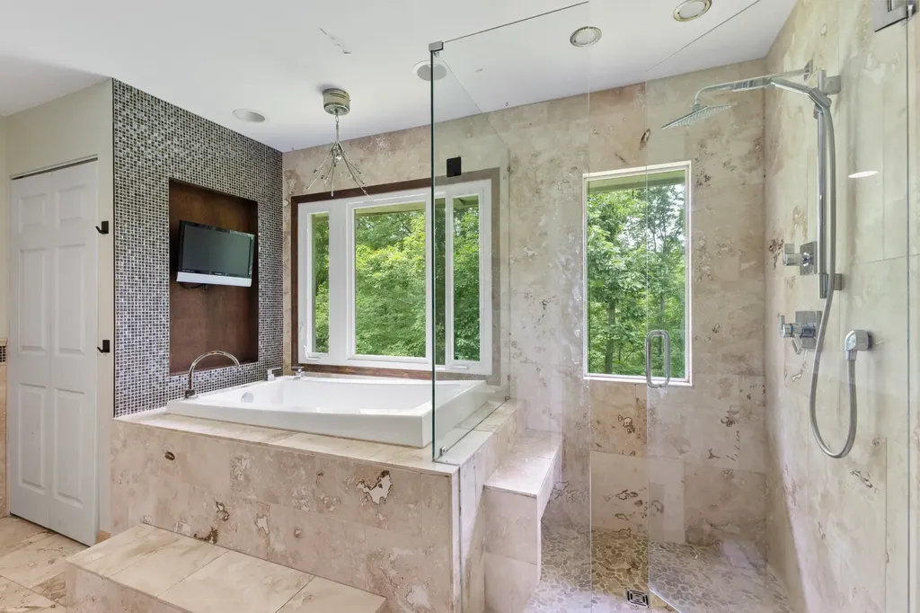 1040 Rustic Hills Drive Ashland City TN 37015