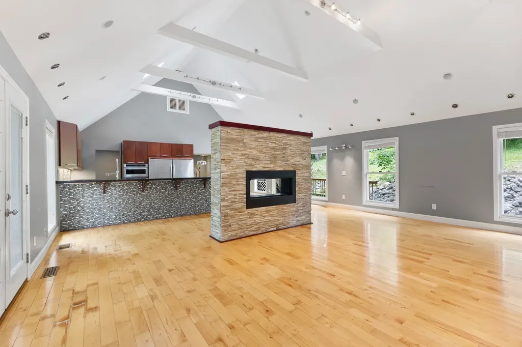 1040 Rustic Hills Drive Ashland City TN 37015