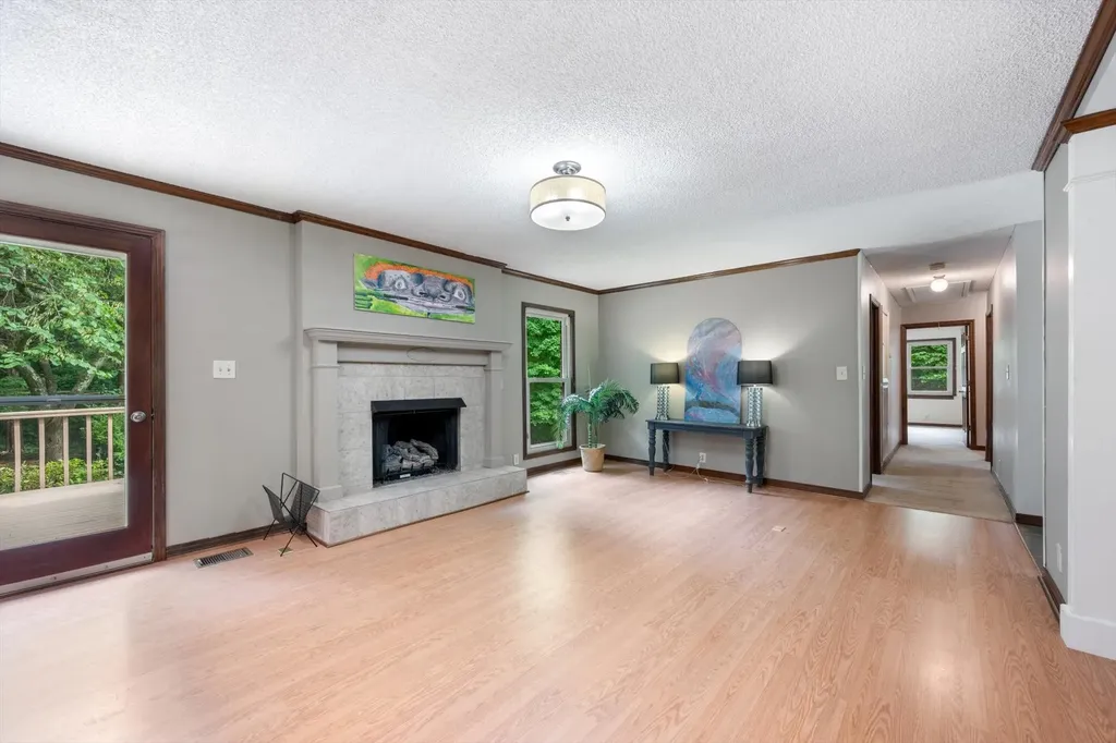 1016 Lakeview Drive Hermitage TN 37076