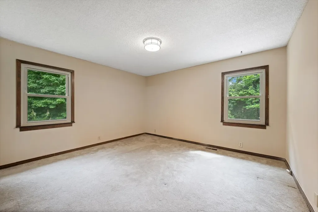 1016 Lakeview Drive Hermitage TN 37076