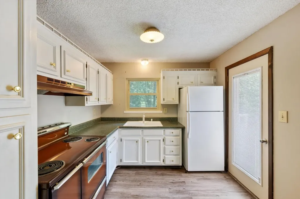 1016 Lakeview Drive Hermitage TN 37076