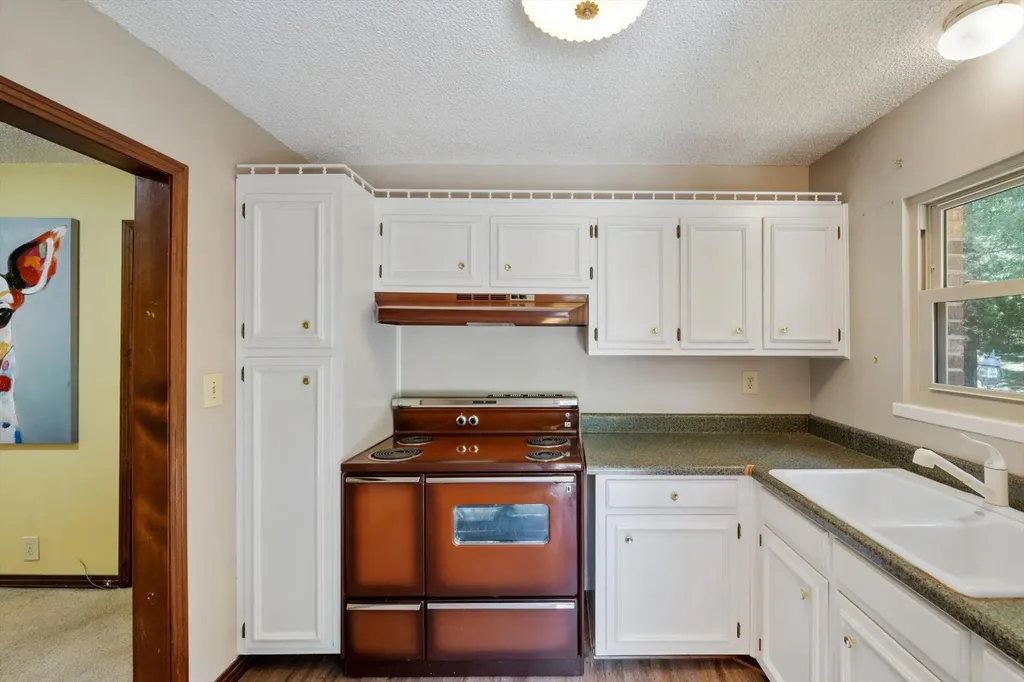 1016 Lakeview Drive Hermitage TN 37076