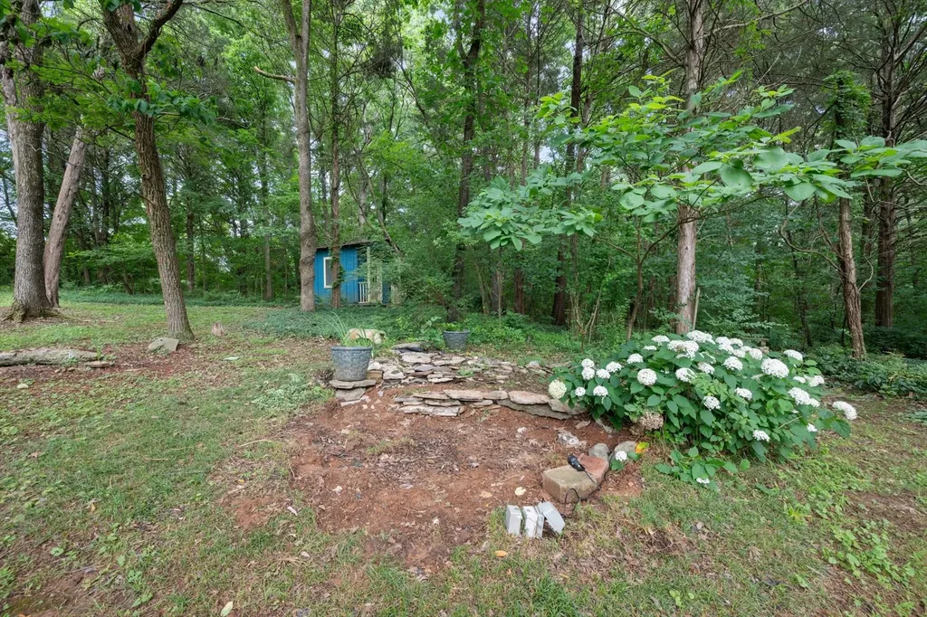 1016 Lakeview Drive Hermitage TN 37076
