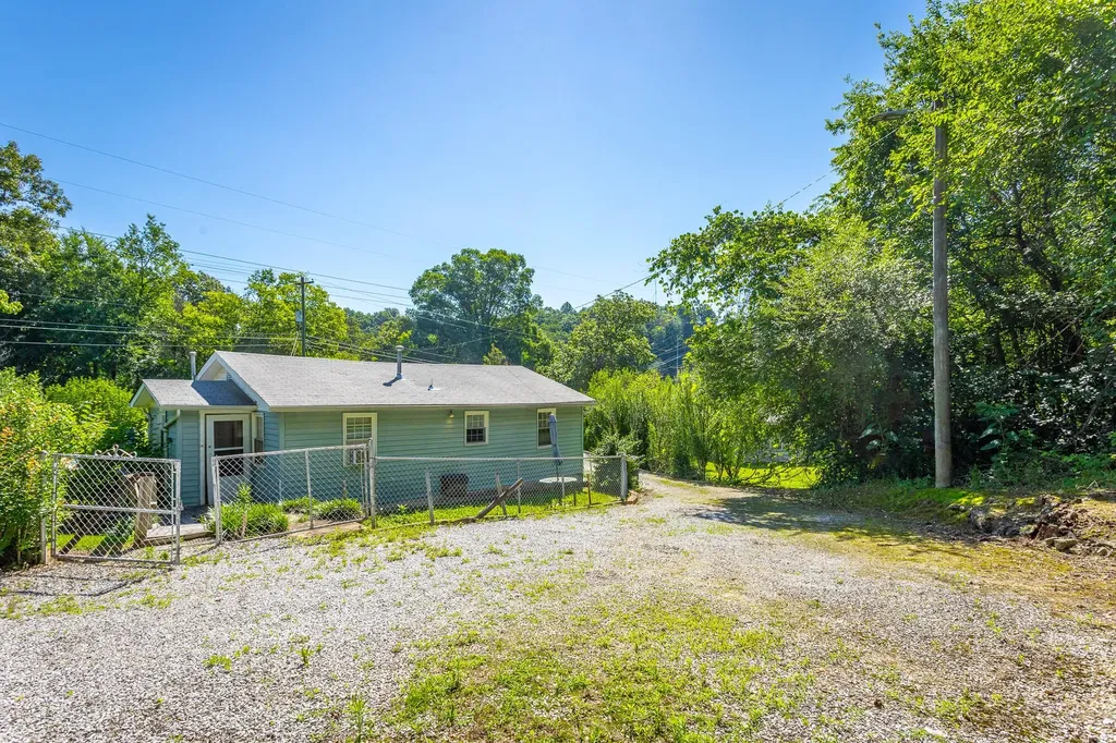 4505 Delashmitt Road Hixson TN 37343
