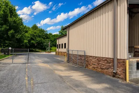2335 Columbia Highway Pulaski TN 38478