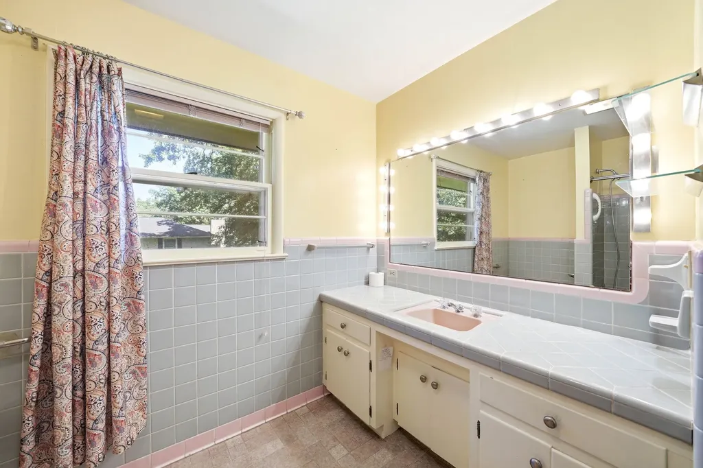 1209 Wilson Avenue Tullahoma TN 37388