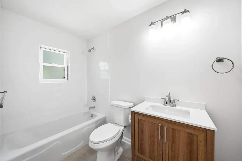 1209 Wilson Avenue Tullahoma TN 37388