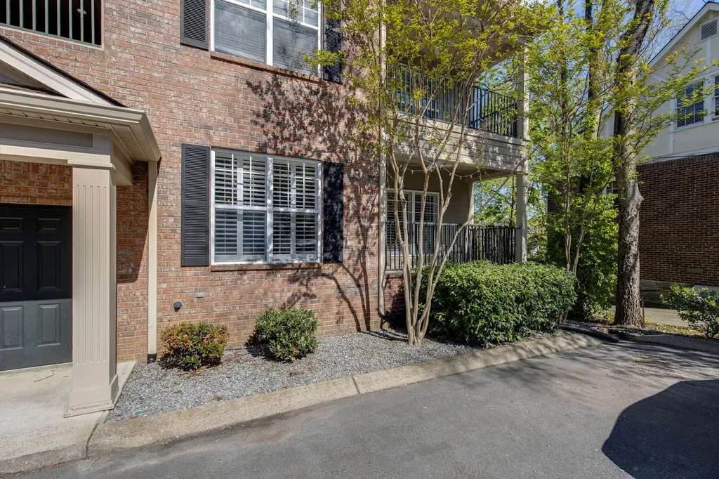 2304 Elliott Avenue Nashville TN 37204