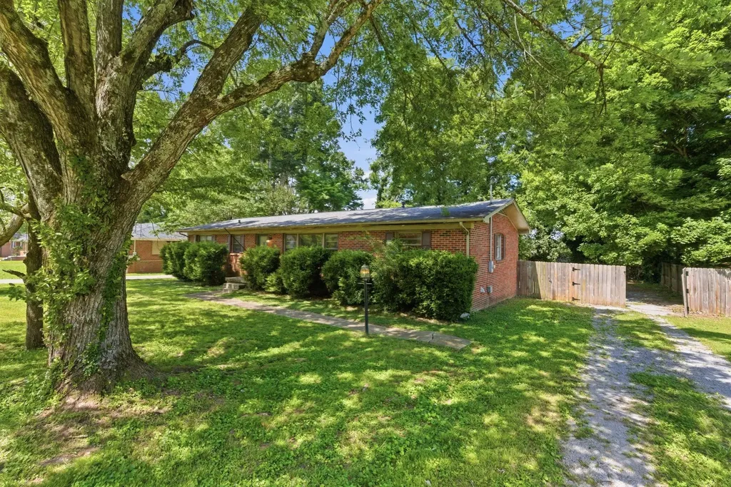 106 Burrum Drive Shelbyville TN 37160