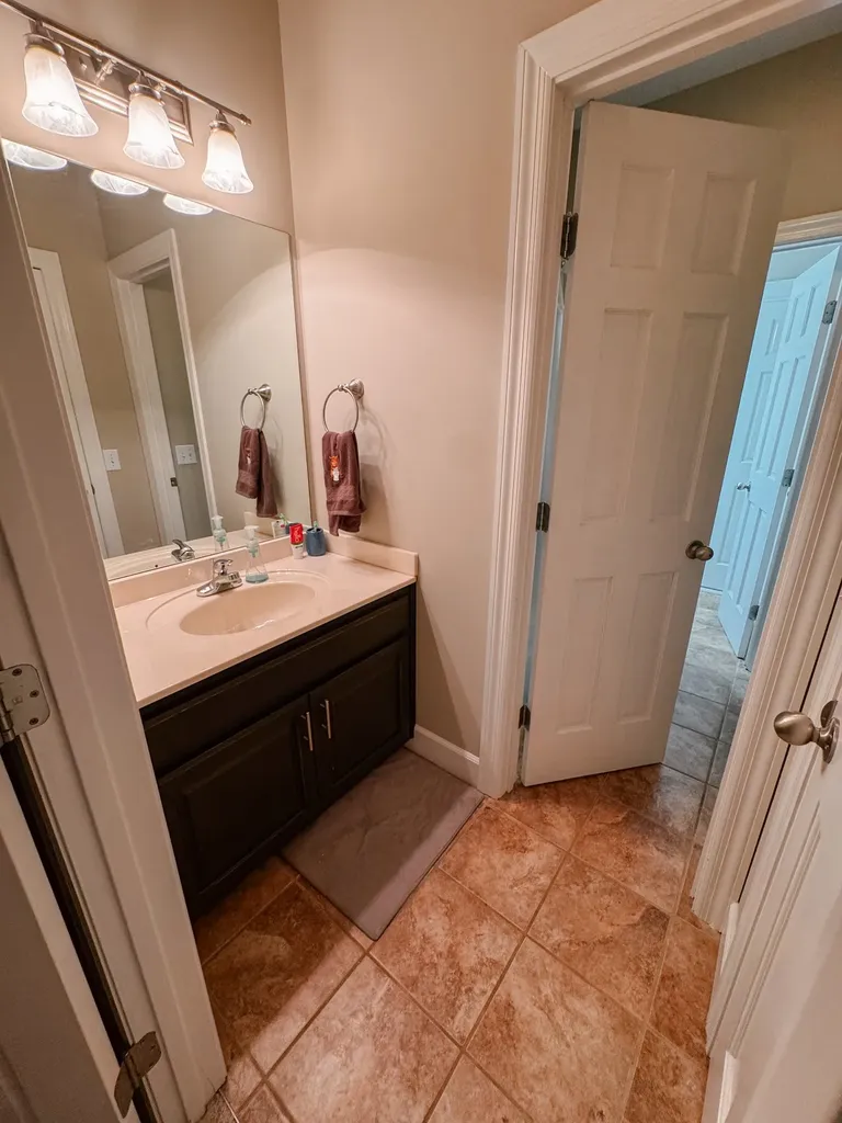 633 Jackson Road Portland TN 37148