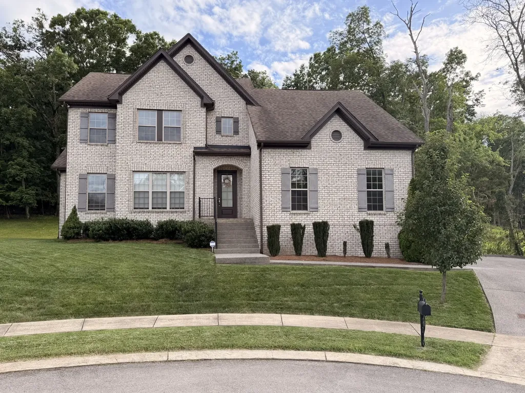 137 Burntash Lane Hendersonville TN 37075