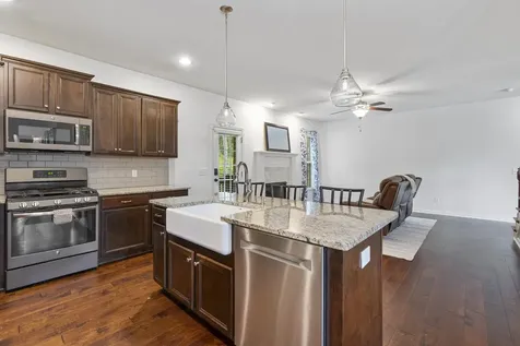 137 Burntash Lane Hendersonville TN 37075